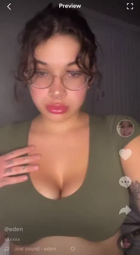 Would U Rather Fuck My Face Or My Tits Scrolller