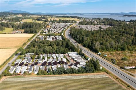 Premium Photo | Aerial view of saanich peninsula from central saanich bc canada