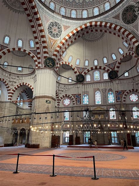 Ehzadeba Cami Cami Supurgeleri