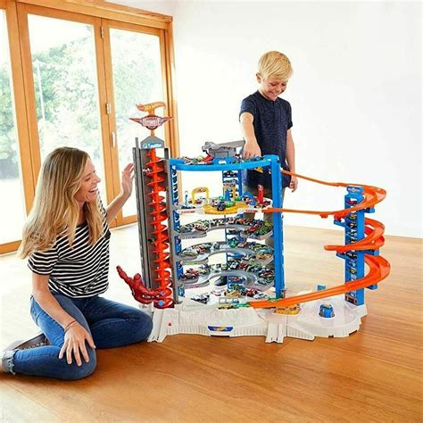 Hot Wheels Super Ultimate Garage Play Set FML03