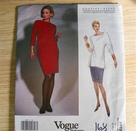 Vogue Geoffrey Beene Size Pullover Top With Quarter Sleeves