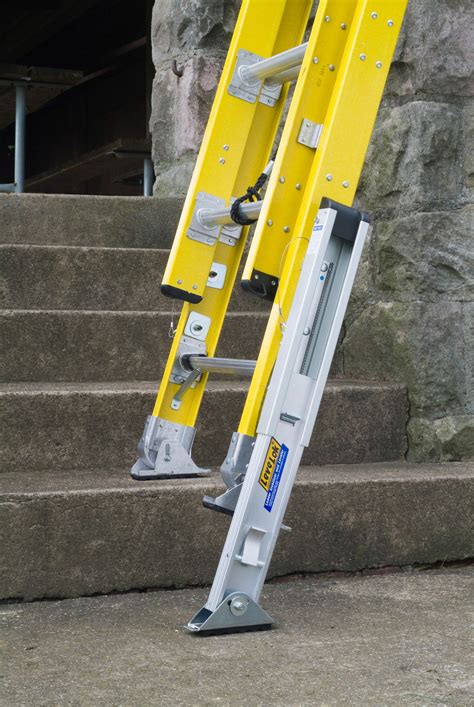 Werner Ladder Leveler Aluminum Adjustable Up To 8 12 In 4zy21pk70