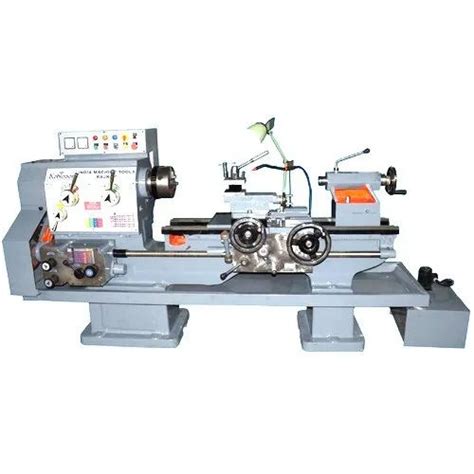 Semi Automatic 5 5 Feet Geared Head Heavy Duty Lathe Machine At Best