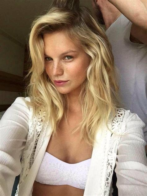 Pin by ᴀᴘᴀʀɴᴀ ʜᴀʀɪᴘʀᴀꜱᴀᴅ on Nadine Leopold Long hair styles