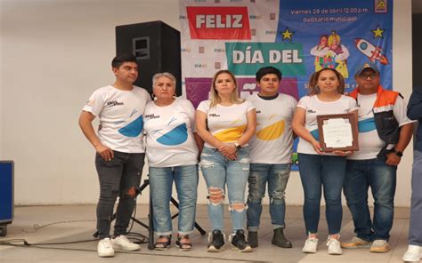 Celebra Alcalde Del Municipio De Muñoz De Domingo Arenas El Día De La