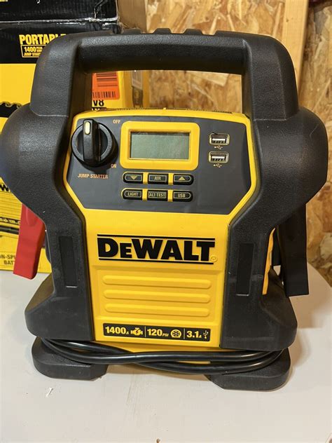 Dewalt Dxaej Peak Portable Car Jump Starter W Digital