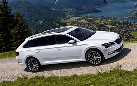 Skoda Absatz Neuer Superb lässt VW Tochter jubeln