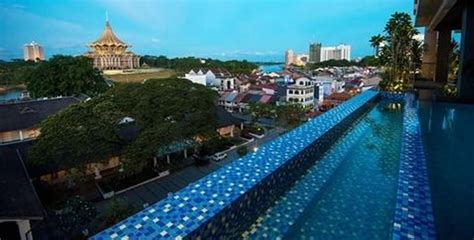 Waterfront Hotel Kuching - Nehru Memorial