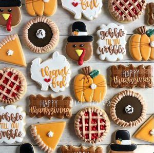 20 Best Thanksgiving Cookies Decorating Ideas - The Wonder Cottage