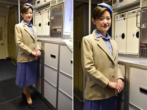 Anaの歴代ca制服フライト、シェフが機内でパフェ盛り付け 国際線30周年