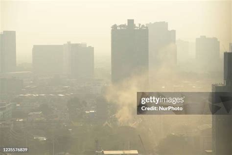 3,000 Air Pollution In Bangkok Stock Photos, High-Res Pictures, and ...