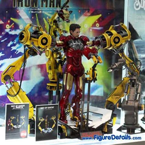 Iron Man Mark 4 With Suit Up Gantry Mms160 Iron Man 2 Hot Toys Action Figure