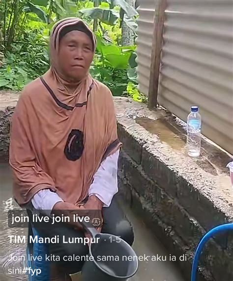 Terkait Kasus Konten Viral TikTok Orang Tua Mandi Lumpur Saat Ini