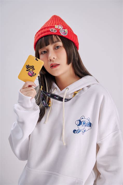 Thử xem các hot streamer Độ Mixi MisThy sẽ có nhan sắc như thế nào khi sở hữu khuôn mặt tỉ