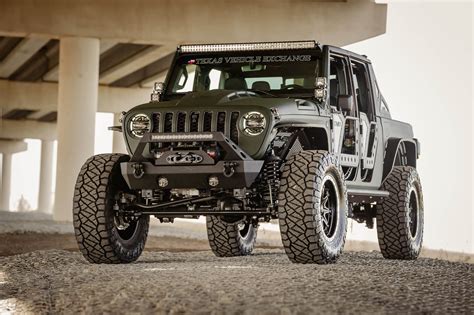 Custom 2020 Jeep Gladiator Rubicon | Texas Vehicle Exchange