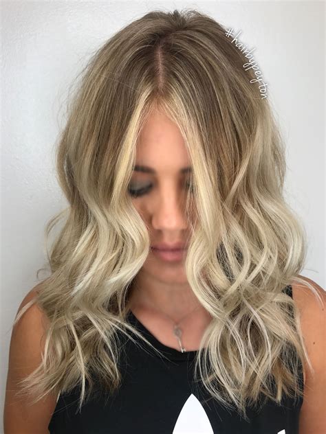 Money Piece Blonde Hair Frisuren