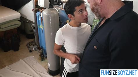 Gay Cain Marko Analed By Muscular Plumber Fetishpapa