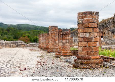 Columns Peristyle Image & Photo (Free Trial) | Bigstock