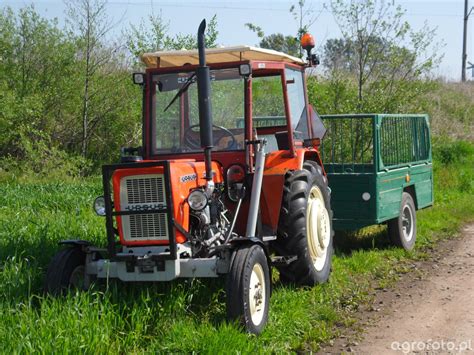 Zdjęcie ciagnik Ursus C 330M id 502415 Galeria rolnicza agrofoto