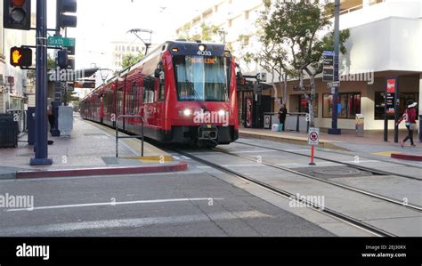 San Diego California Usa 4 Jan 2020 Mts Trolley On Tramway