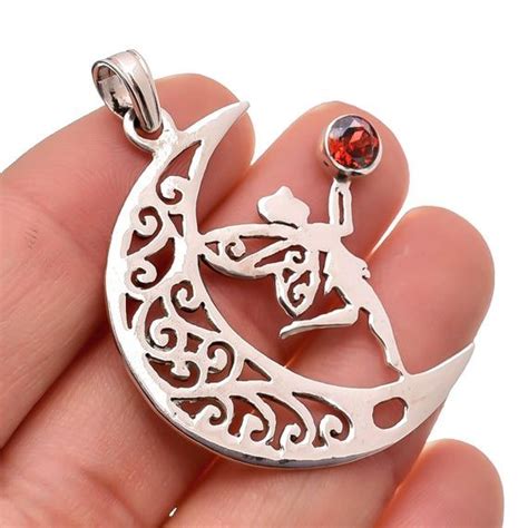 Women Unique Pendant Jewelry Red Garnet Gemstone Pendant Crescent