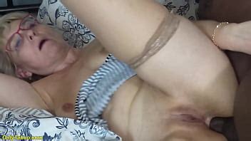 Une Nymphomane Mature Et Potel E En Bas Nylon Sexy Se Fait Enculer Pour