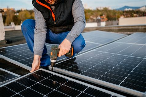 Por Qu Instalar Placas Solares En Empresas Factorenergia