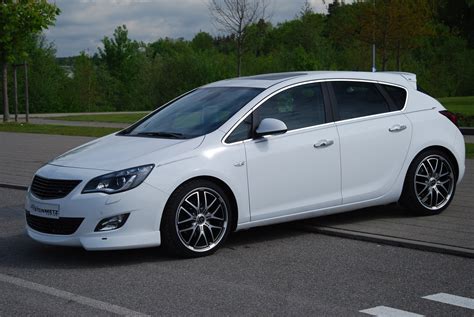 Opel Astra J Refined By Steinmetz