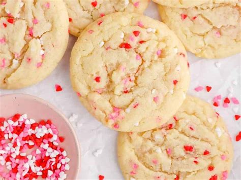 Say I Love You With These 24 Irresistible Valentine Cookies