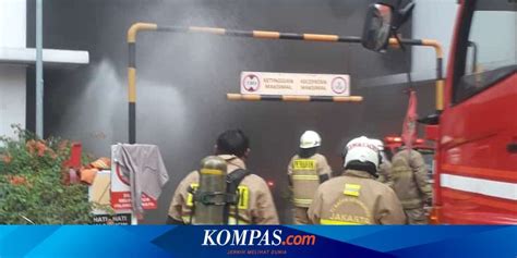 Polisi Selidiki Penyebab Kebakaran Yang Hanguskan Mobil Dan Motor