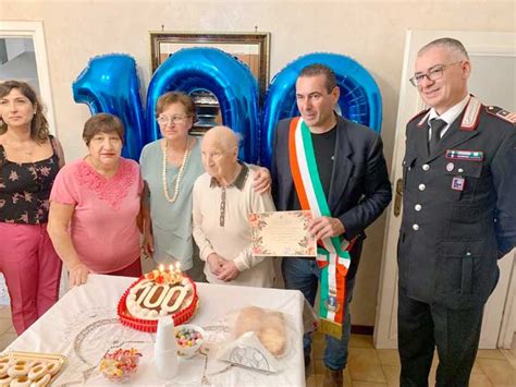 Ariccia Nonna Adriana Spegne 100 Candeline Per Lei Gli Auguri Anche