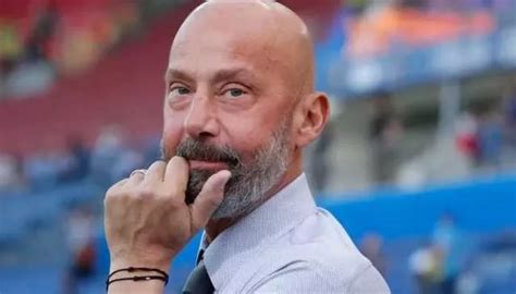 Youtg Net Il Mondo Del Calcio In Lutto Morto Gianluca Vialli