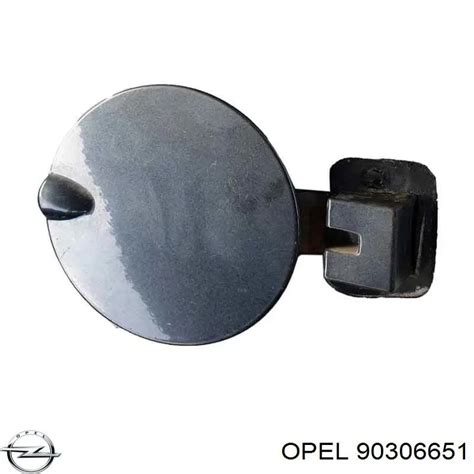 01 82 779 Opel лючок бензобака (топливного бака)