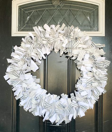 How To Make A Rag Wreath Easy Diy Tutorial For Everday Decor Rag