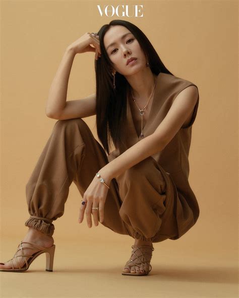 Son Ye Jin Vogue Magazine April Issue ‘22 Korean Photoshoots