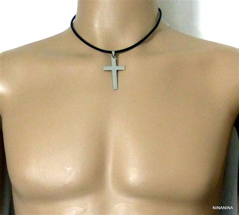 Collier Homme Avec Croix Acier Inoxydable Cordon Cuir Ninanina