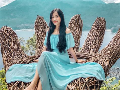 H Nh Tr Nh Ng Y C N Qu T H T I M Check In Hot Nh T Bali C A G I Xinh X U T V Y O