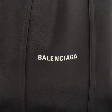 Balenciaga Black Leather Everyday Shopper Tote For Sale at 1stDibs