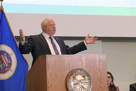 Gov Tim Walz Criticizes Republicans Ahead Of Iowa Gop Dinner