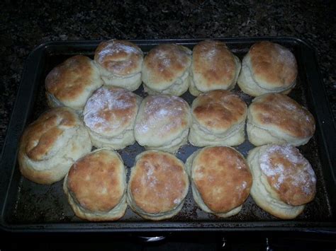 7up Biscuits 4 Cups Bisquick 1 Cup Sour Cream 1 Cup 7 Up 1 2 Cup Melted Butter Mix Bisquick