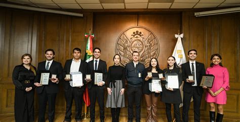 Entrega Monterrey Medalla Al M Rito De La Juventud Avimex News