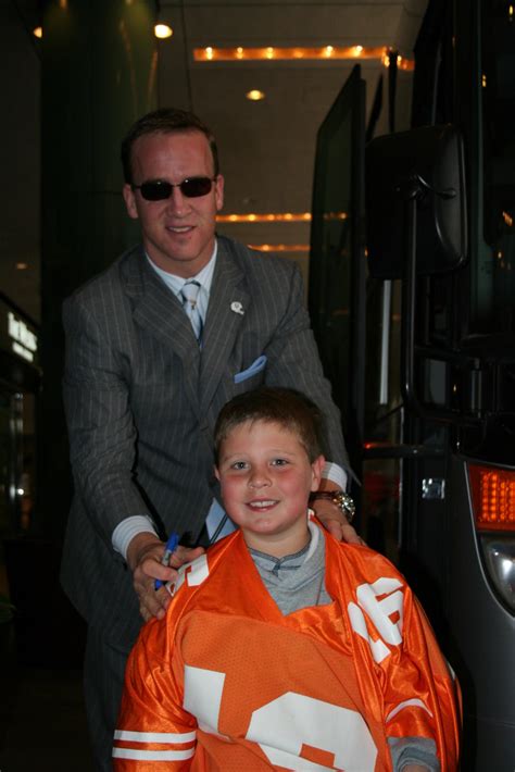 File:Peyton Manning in suit.jpg - Wikimedia Commons