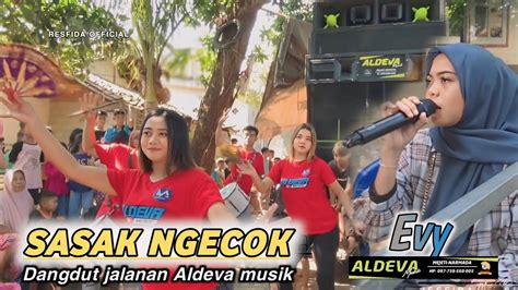 Si Cantik Evy Aldeva Mebawakan Lagu Sasak Ngecok Versi Aldeva Musik