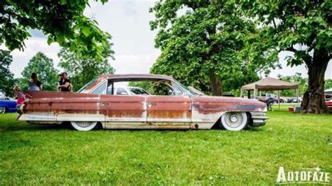 1961 Cadillac DeVille Town Sedan Cadillac 350 Engine 700r4 Trans Bagged