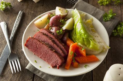 How To Cook Corned Beef In An Electric Roaster Recipe And Tips Livestrong