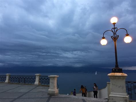 Maltempo Nello Stretto Di Messina Forte Pioggia Sulla Fascia Jonica