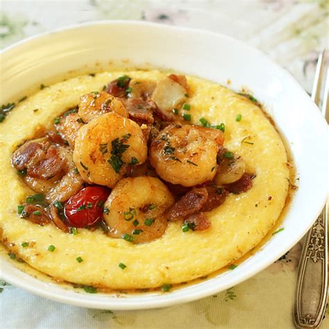 Shrimp & Cheesy Grits with Bacon & Tomatoes