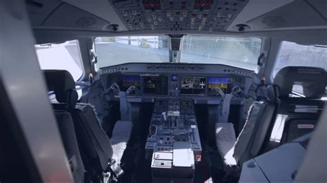 Embraer E2 Cockpit