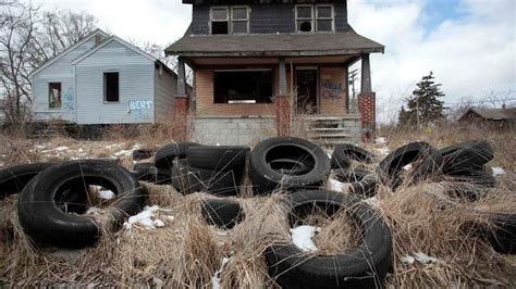 La Ville Américaine De Detroit Se Déclare En Faillite