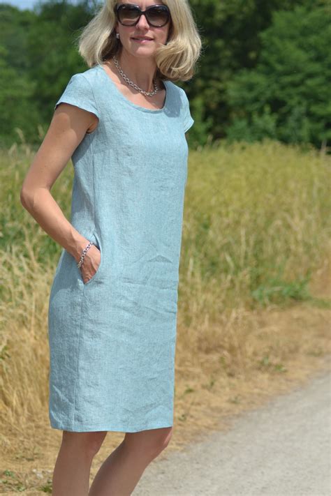 Schnittmuster und Nähanleitung für das Sommerkleid Ibella in den Gr 34